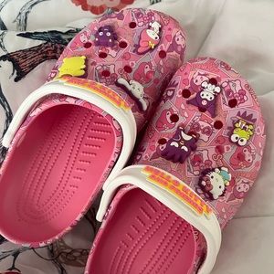 Hello Kitty Crocs